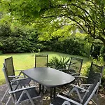 Mit Garten In كولونيا
