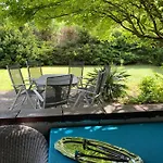 아파트 Mit Garten In *