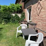 Mit Garten In 아파트 쾰른