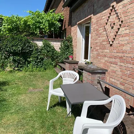 Mit Garten In Apartment Cologne